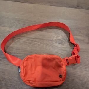 lululemon athletica Crossbody Belt Bag